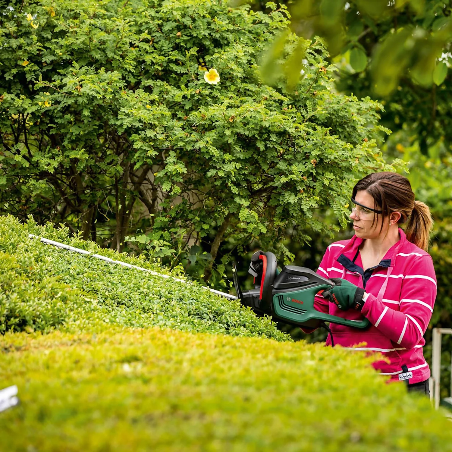 Bosch Advancedhedgecut 70 Hedge Trimmer - Image 8