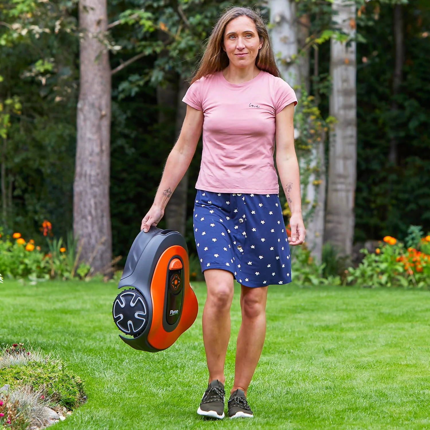 Flymo EasiLife GO 250 Cordless Robot Lawn Mower - 16cm - Image 5