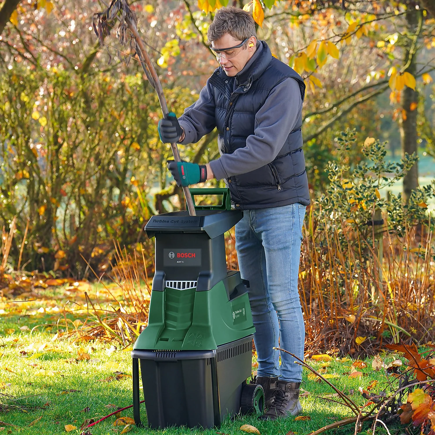 Bosch AXT 25 TC Garden Shredder - Image 2