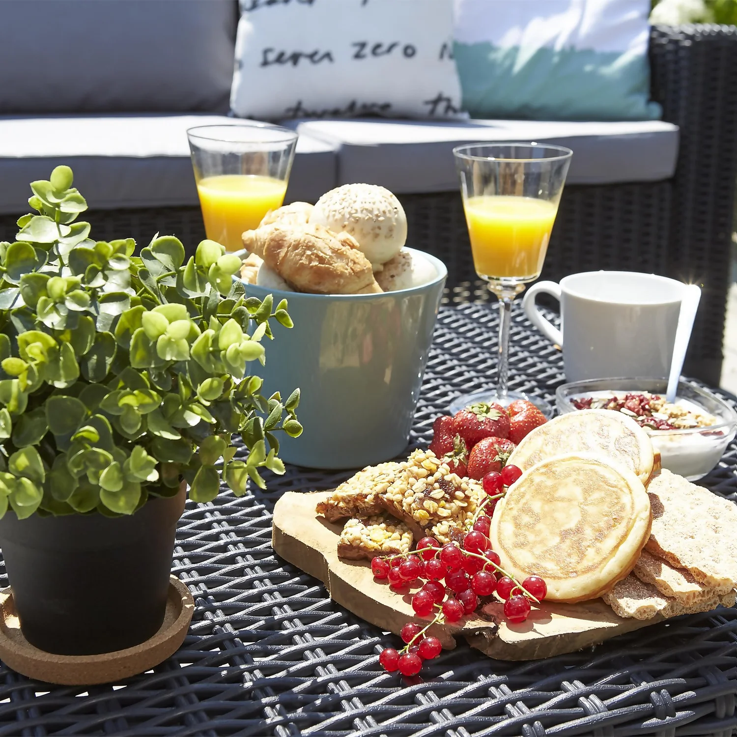 Keter California 5 Seater Outdoor Garden Furniture Sofa And Lounge Set - Graphite With Grey Cushions - Image 6